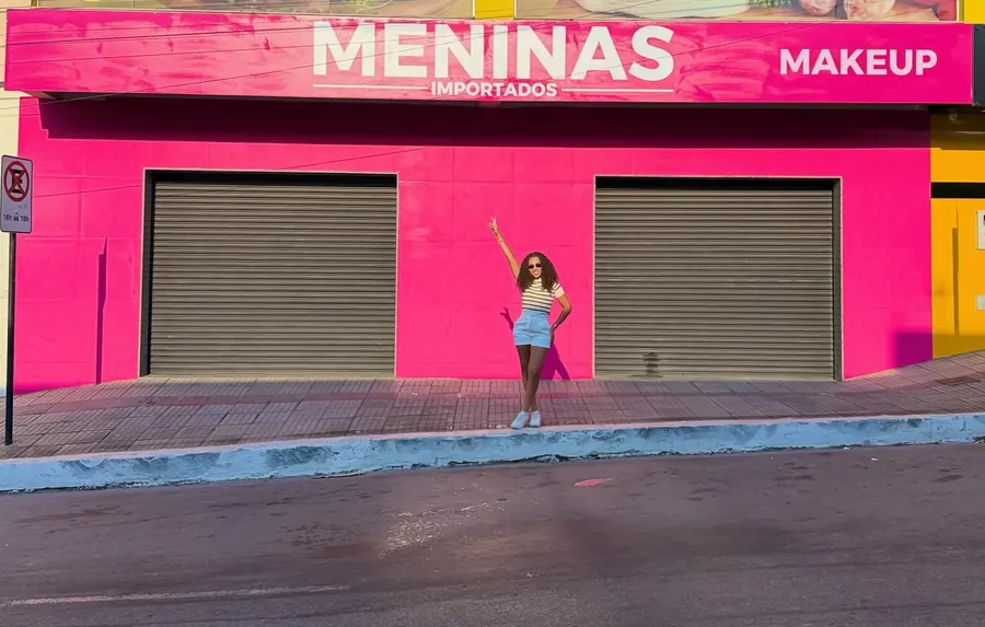 Fachada da Meninas Importados, em Nova Serrana/MG